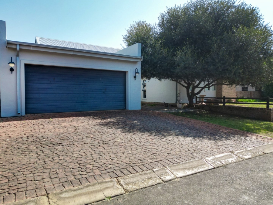 3 Bedroom Property for Sale in The Coves North West